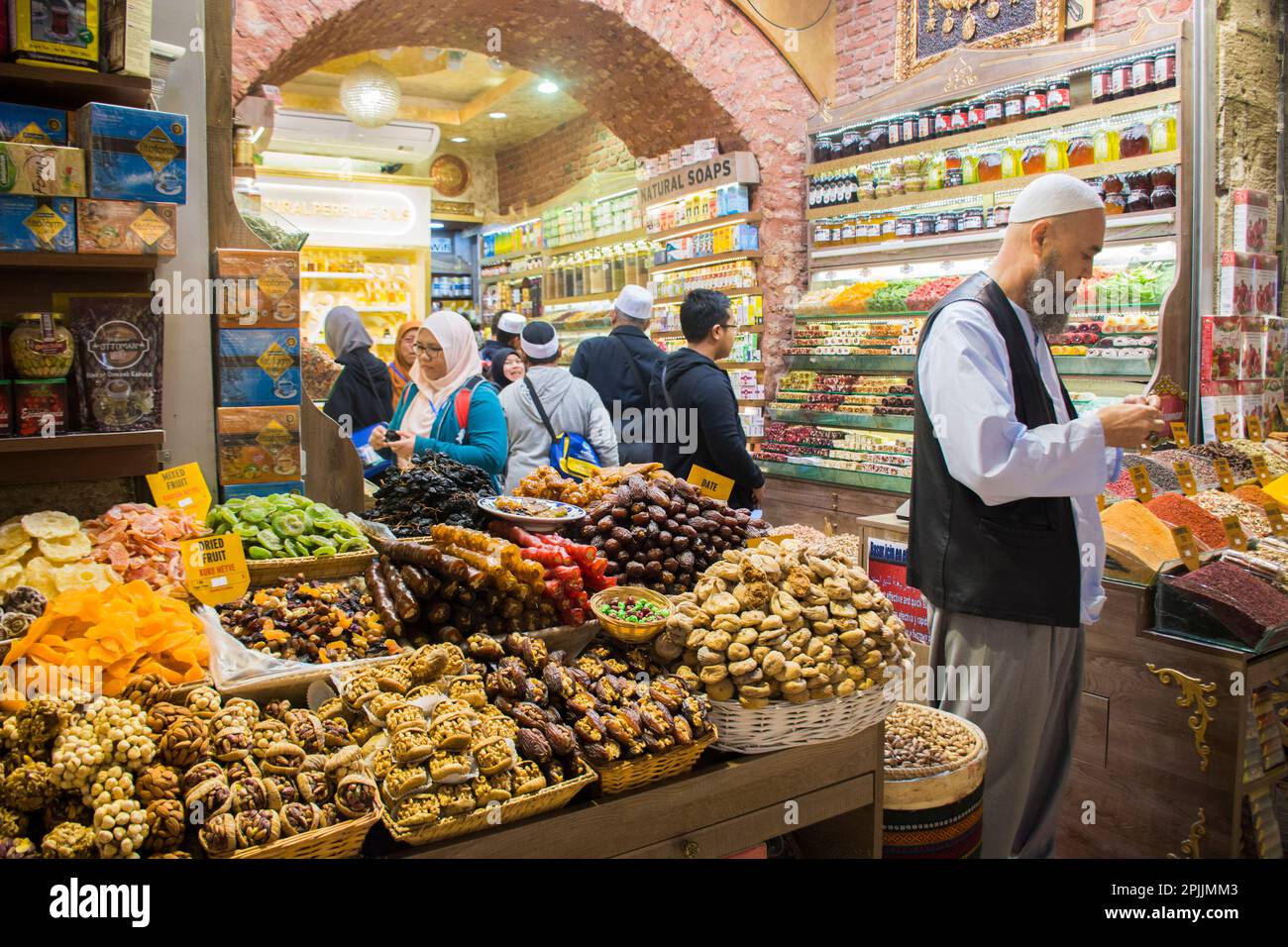 Bazar delle spezie Eminonu Istanbul Turchia Foto Stock