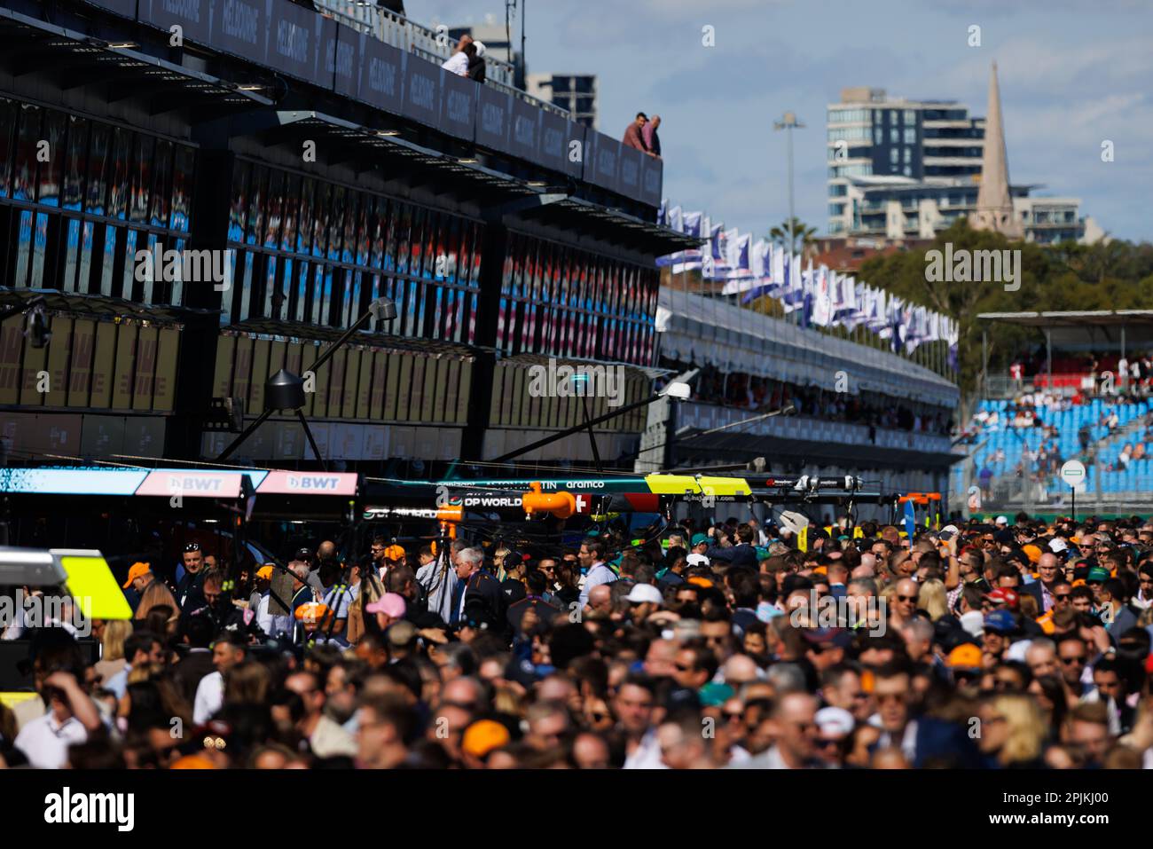 Albert Park, 2 aprile 2023 Una vista generale di Pit Lane. Corleve/Alamy Live News Foto Stock