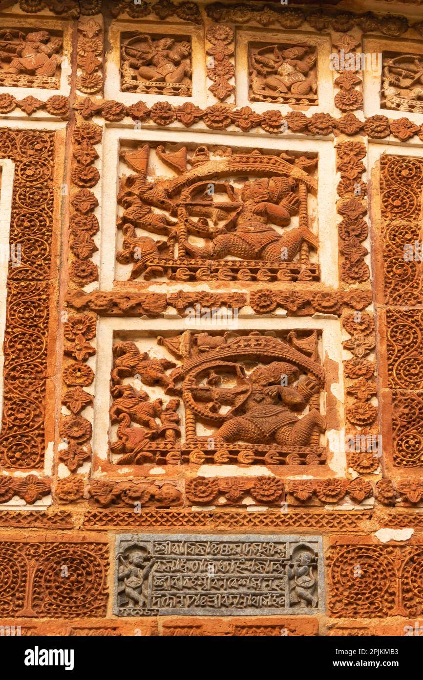 Guerriero seduto a Chariot con Arrow and Bow, Bishnupur, Bengala Occidentale, India. Foto Stock