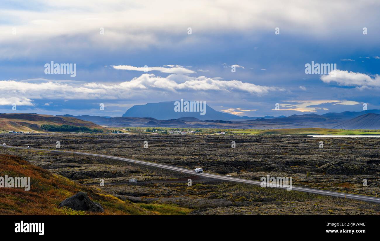 Vista verso il villaggio di Reykjahlid. Europa, Islanda Foto Stock