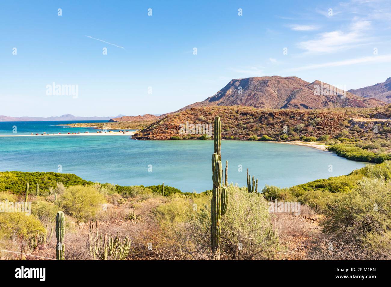 Playa el Requeson, Mulege, Baja California sur, Messico. Una piccola baia desertica nel mare di Cortez. Foto Stock