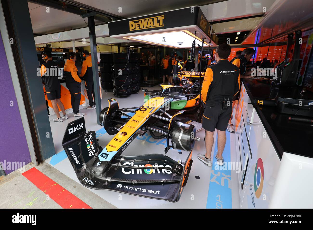 MELBOURNE, AUSTRALIA - Marzo 31: Oscar Piastri d'Australia guida la McLaren MCL36 durante le prove libere del Gran Premio d'Australia 2023 all'Albert Park Foto Stock