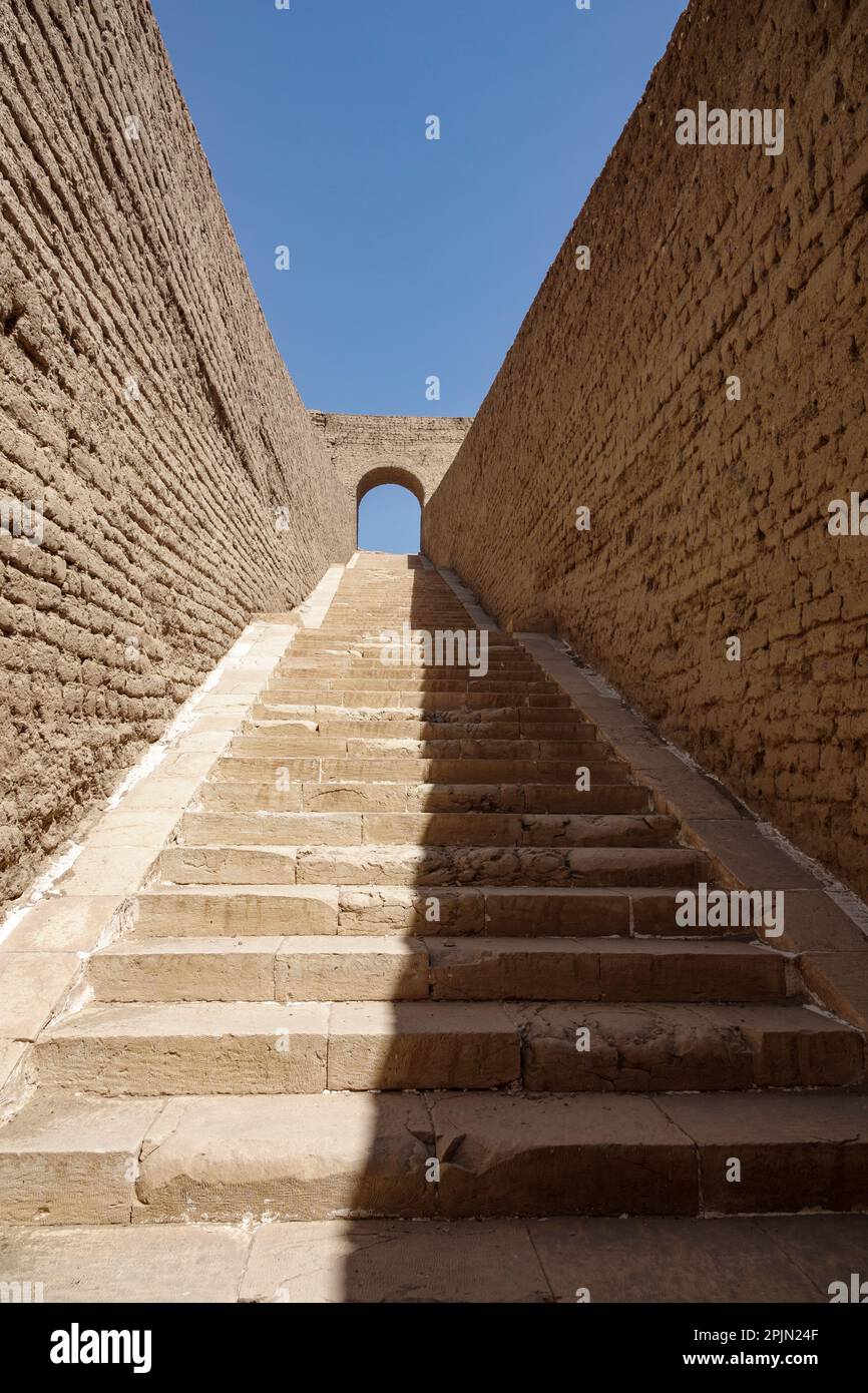 Ingresso alla tomba di Pabasa nelle tombe Asasif vicino al tempio Hatshepsuts a Deir el-Bahri, Luxor, Egitto Foto Stock