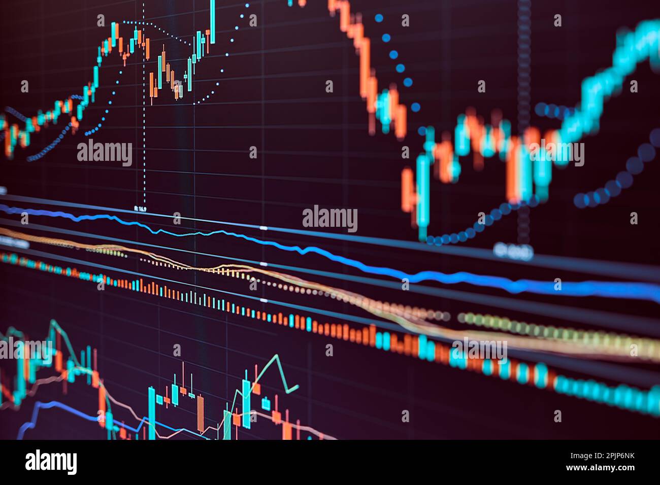 Commercio in linea. Investire le scorte. Speculazione sul mercato. Grafico a candele. Mercato Forex. Acquista criptovaluta. Guadagna denaro. Arresta la perdita. Profitti. Mark Foto Stock