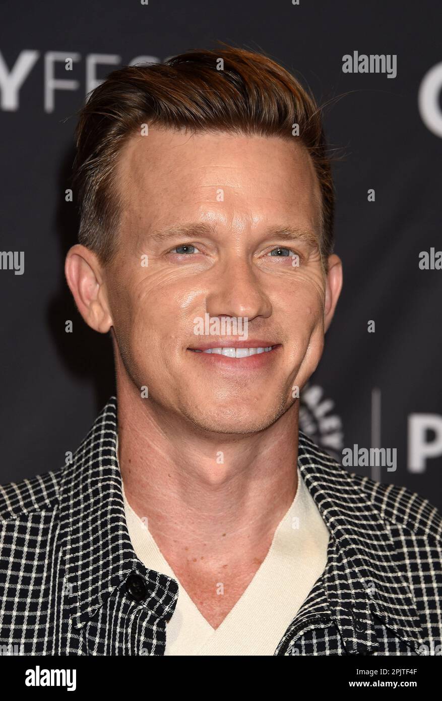 Hollywood, California, il 3 aprile 2023. Warren Kole arrivo a PaleyFest 2023: “Yellowjacks” tenuto presso il Dolby Theatre di Hollywood, CA il 3 aprile 2023. © Janet Gough / AFF-USA.COM Foto Stock