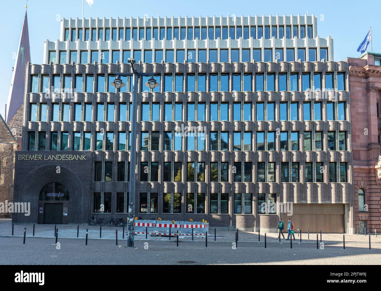 Edificio Bremer Landesbank a Domshof, città vecchia, Altstadt di Caruso St.John Architects, Brema. Foto Stock