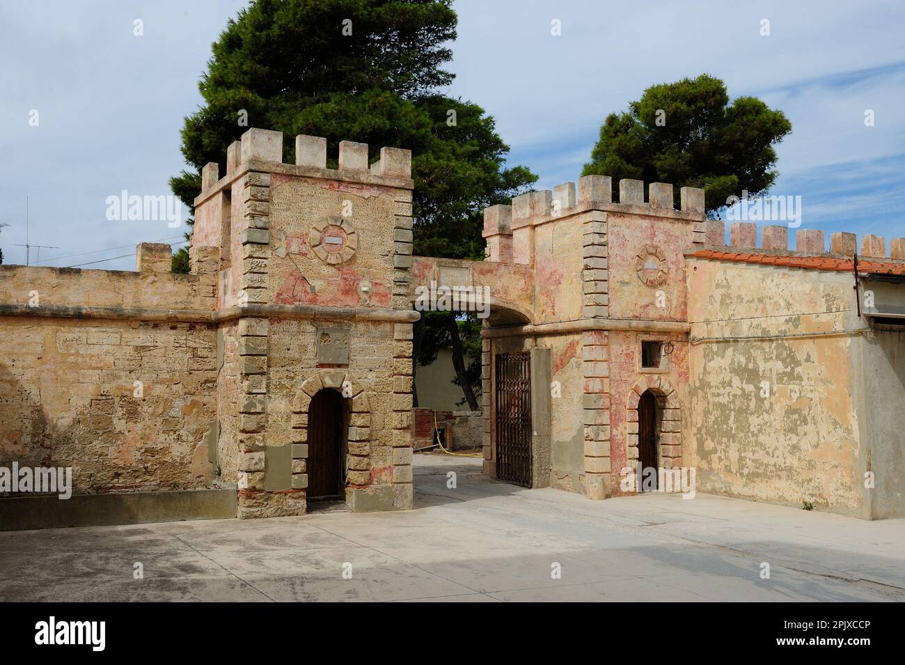 Pianosa, un'isola dell'Arcipelago Toscano, sede di una prigione fino al 2011, oggi una Riserva Naturale accoglie un massimo di 250 visitatori al giorno. Pianosa; T Foto Stock