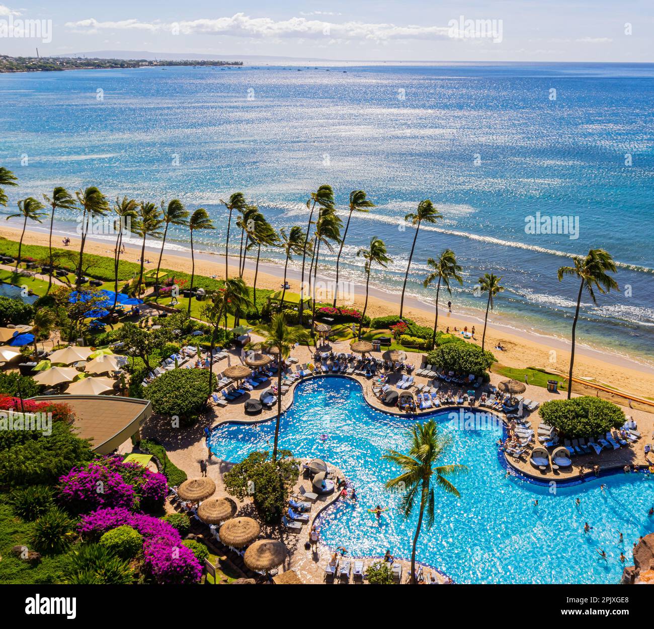 Piscina del resort sulla spiaggia di Kaanapali, Kaanapali, Maui, Hawaii, Stati Uniti Foto Stock