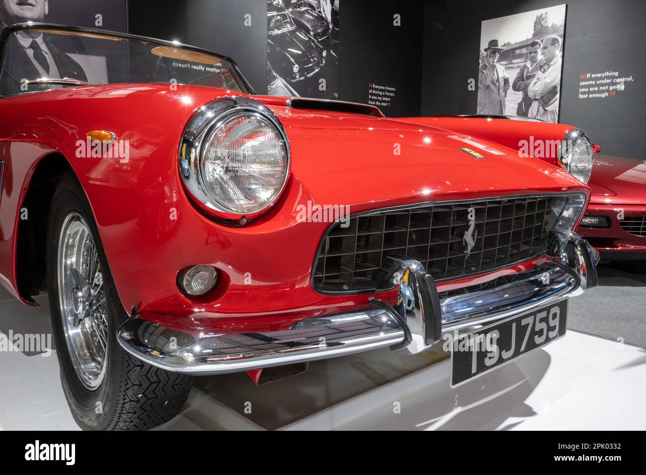 Sparkford.Somerset.United Kingdom.March 26th 2023.A 1960 Ferrari 250 GT cabriolet è in mostra al Museo del motore di Haynes a Somerset Foto Stock