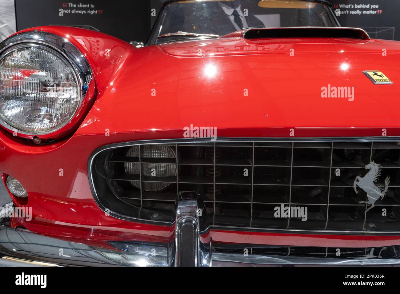 Sparkford.Somerset.United Kingdom.March 26th 2023.A 1960 Ferrari 250 GT cabriolet è in mostra al Museo del motore di Haynes a Somerset Foto Stock