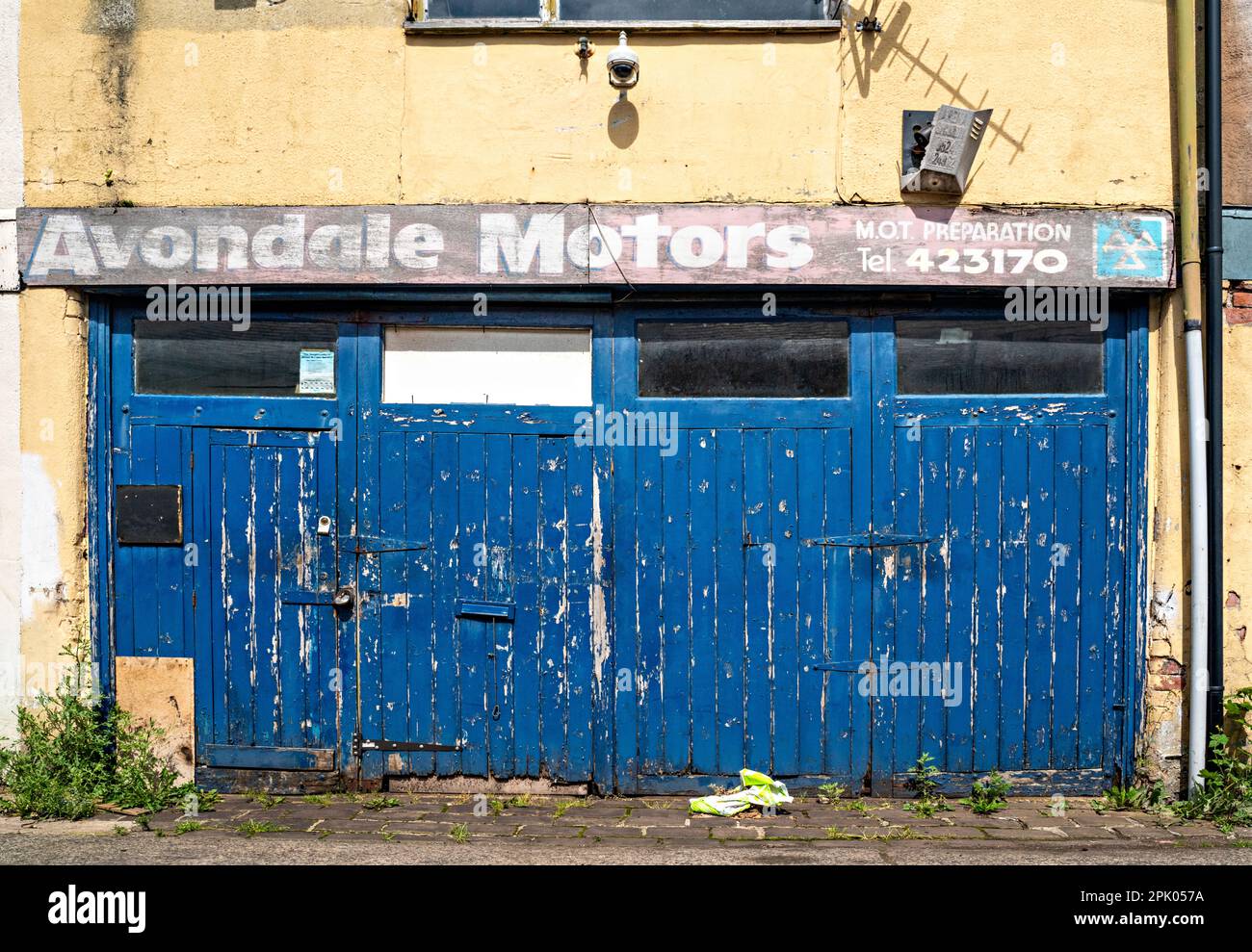 Locali commerciali - officina auto Foto Stock