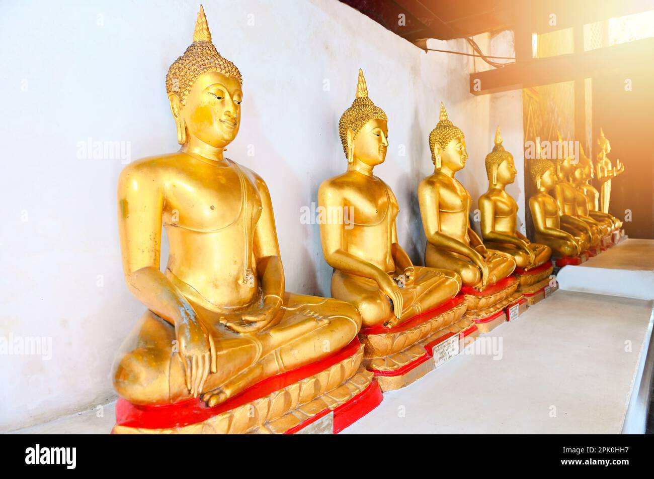 buddha molto bello nel tempio, statua di Buddha in thailandia - Wat Phra si Rattana Mahathat Ratchaworawiharn Phitsanulok Thailandia Foto Stock