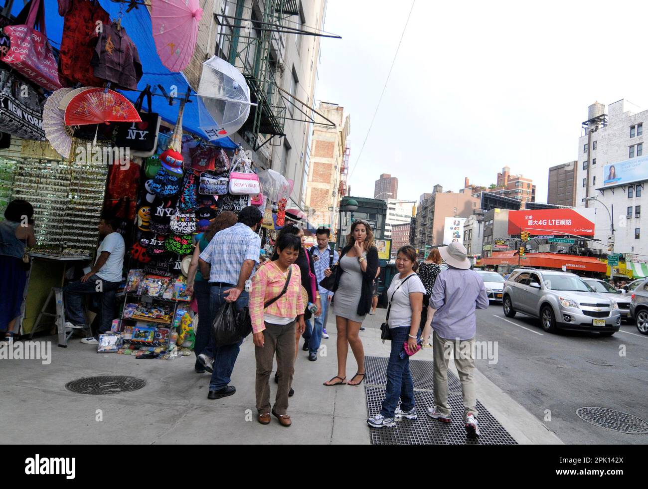 La trafficata Canal Street a Manhattan, New York City, USA. Foto Stock