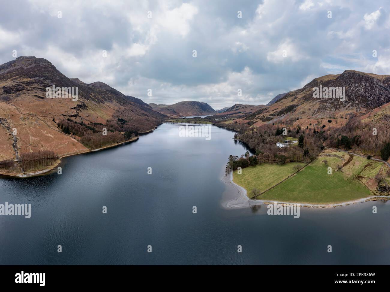 vista alta del lago buttermere con l'acqua di crummock e la zona dei laghi Foto Stock