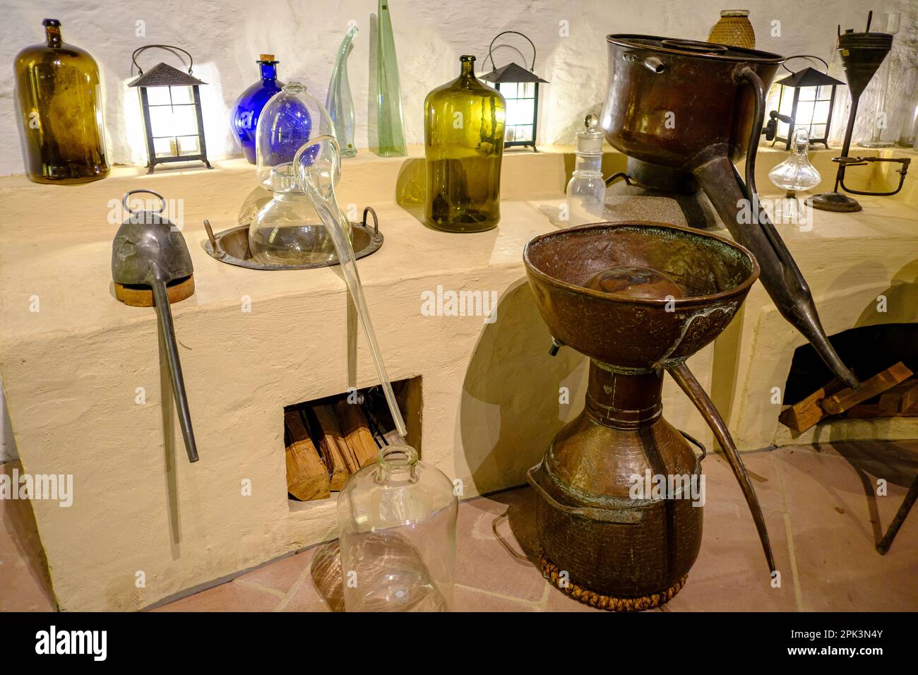 Museo della Farmacia tedesca nel Castello di Heidelberg, Heidelberg, Baden-Württemberg, Germania, Europa. Foto Stock