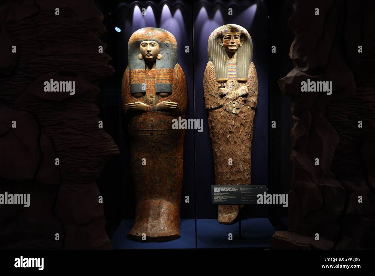 Parigi (Francia), 6 aprile 2023, la mostra “Ramses il Grande e l’Oro dei Faraoni” alla Grande Halle de la Villette di Parigi (Francia), il 6 aprile 2023, aprirà dal 7 aprile al 6 settembre. Saranno esposte circa 180 opere eccezionali, tra cui il famoso Tesoro di Tanis e la collana d'oro di Psusenes i, o il sarcofago del faraone Ramses II Foto di Jerome Domine/ABACAPRESS.COM Credit: Abaca Press/Alamy Live News Foto Stock