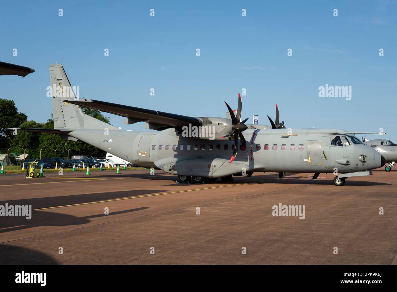 Aereo da trasporto finlandese CASA C-295M CC-2 in mostra al Royal International Air Tattoo Airshow, RAF Fairford, Regno Unito. Aereo di supporto Foto Stock