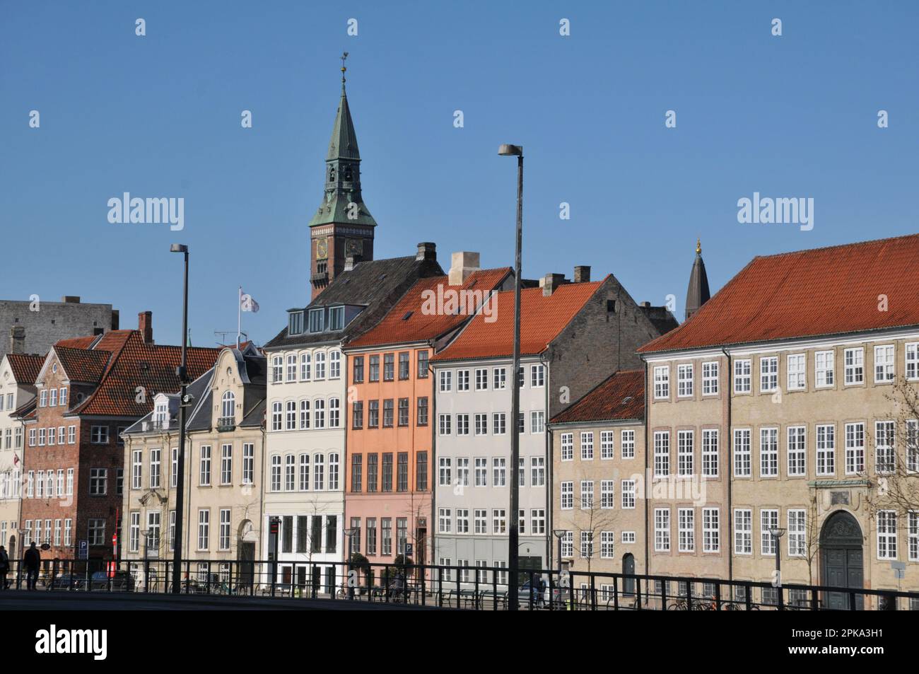 Copenaghen /Danimarca/06 aprile 2023/Gmmel strand Street un'area del cuore danese della città Copenaghen Danimarca. (Foto.Francis Joseph Dean/immagini del decano) Foto Stock