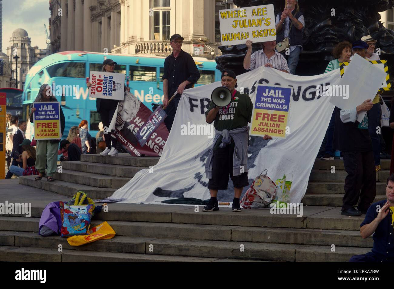 City of Westminster, Londra, Inghilterra, 20 agosto 2021: Campagna dimostrativa per il rilascio di Julian Assange Foto Stock