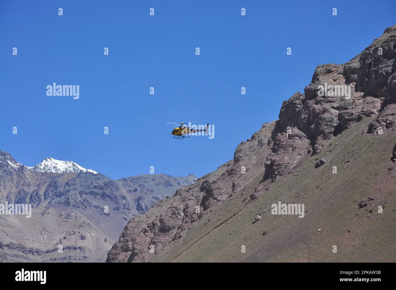 Vuelo de helicóptero de rescate Foto Stock