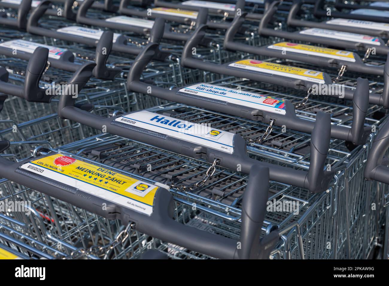 Carrello di un negozio Lidl a Wilhelmshaven, bassa Sassonia, Germania Foto Stock