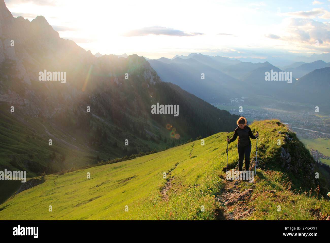 Escursione a Gehrenalpe, 1610 m, Wängle vicino a Reutte in Tirolo, Austria, Europa Foto Stock