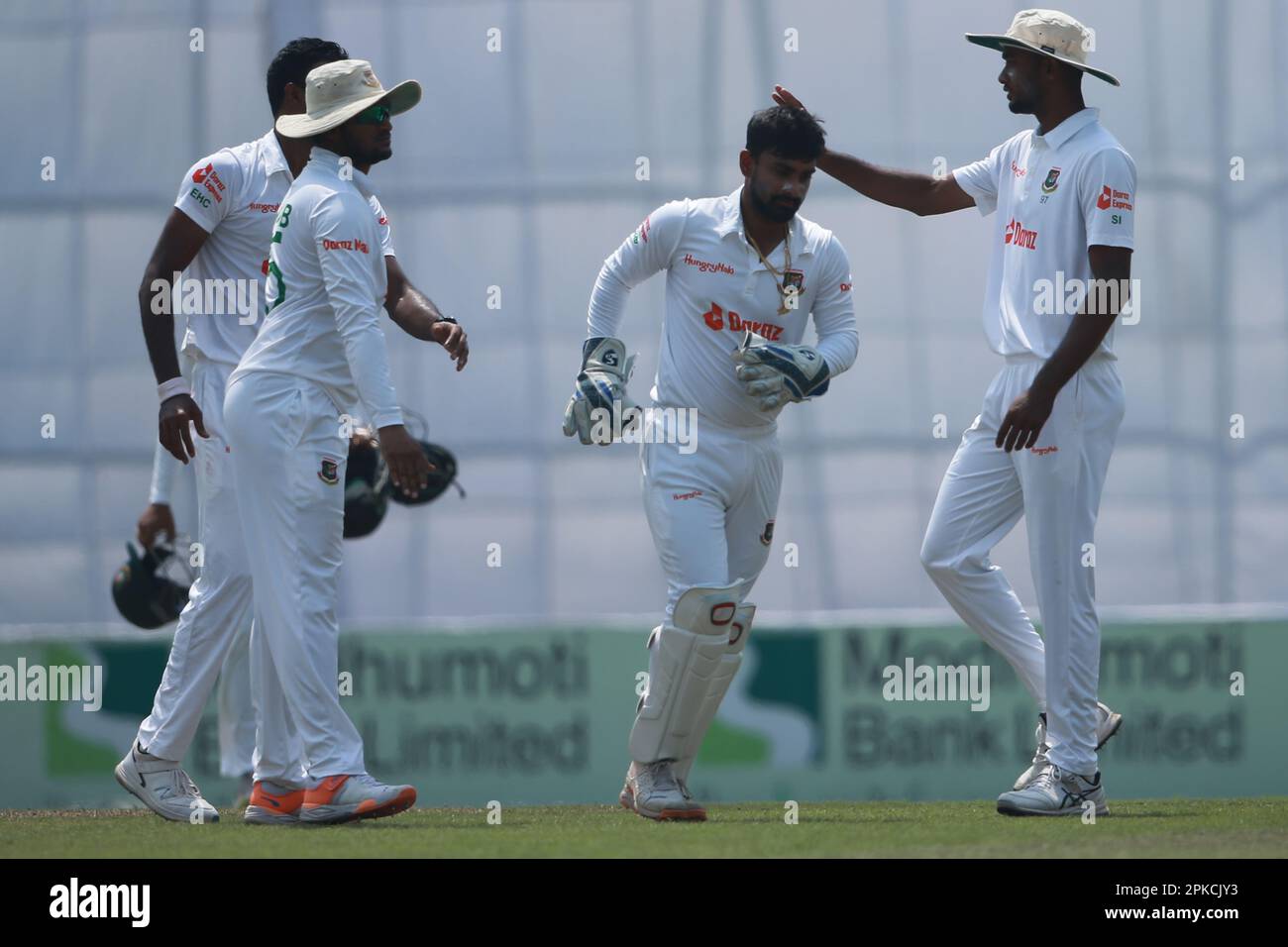 Il quarto giorno del solo test match tra Bangladesh e Irlanda allo Sher-e-Bangla National Cricket Stadium, Mirpur, Dhaka, Bangladesh. Foto Stock