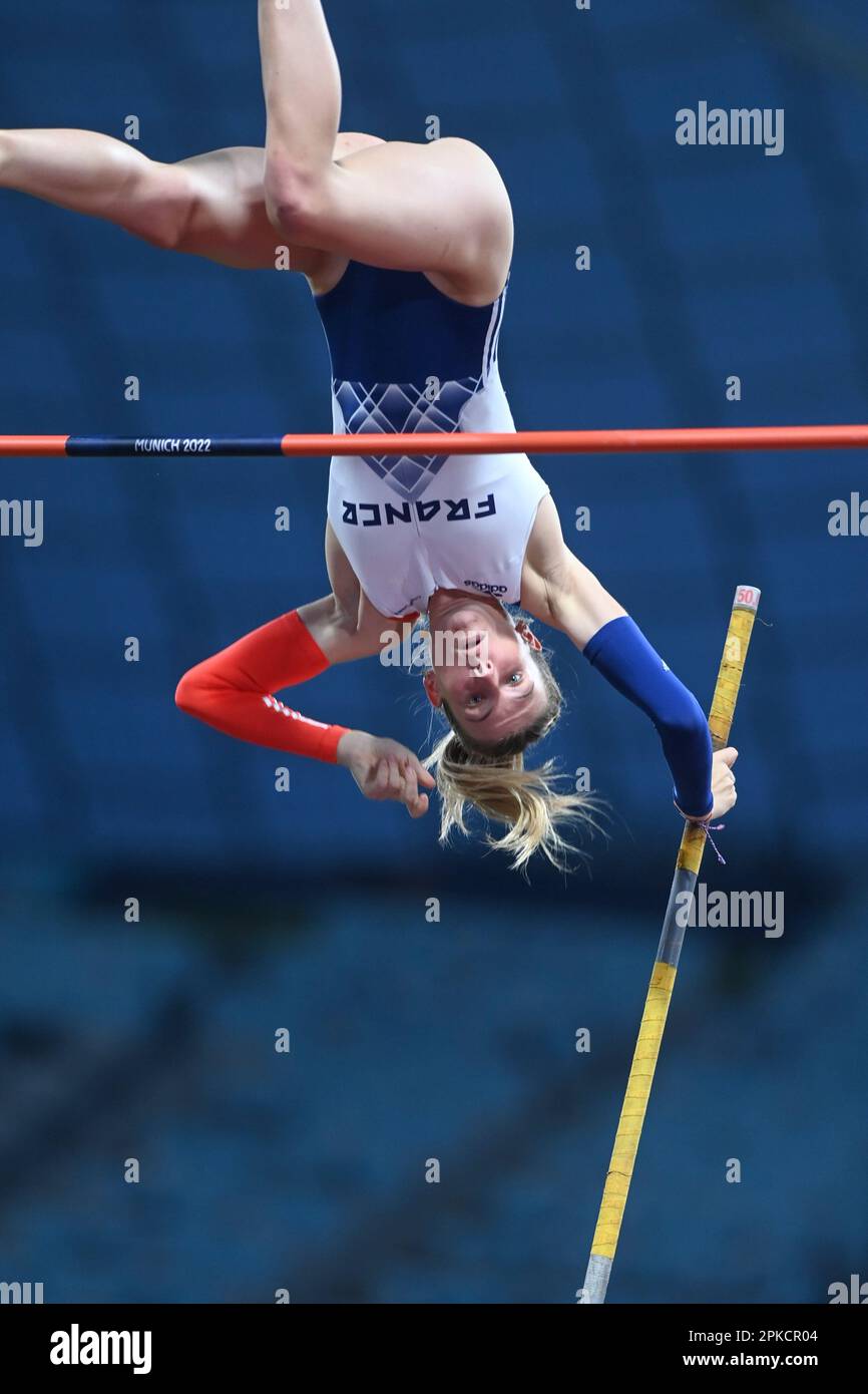 Margot Chevrier (Francia). Pole volta donne. Campionato europeo di Monaco 2022. Foto Stock