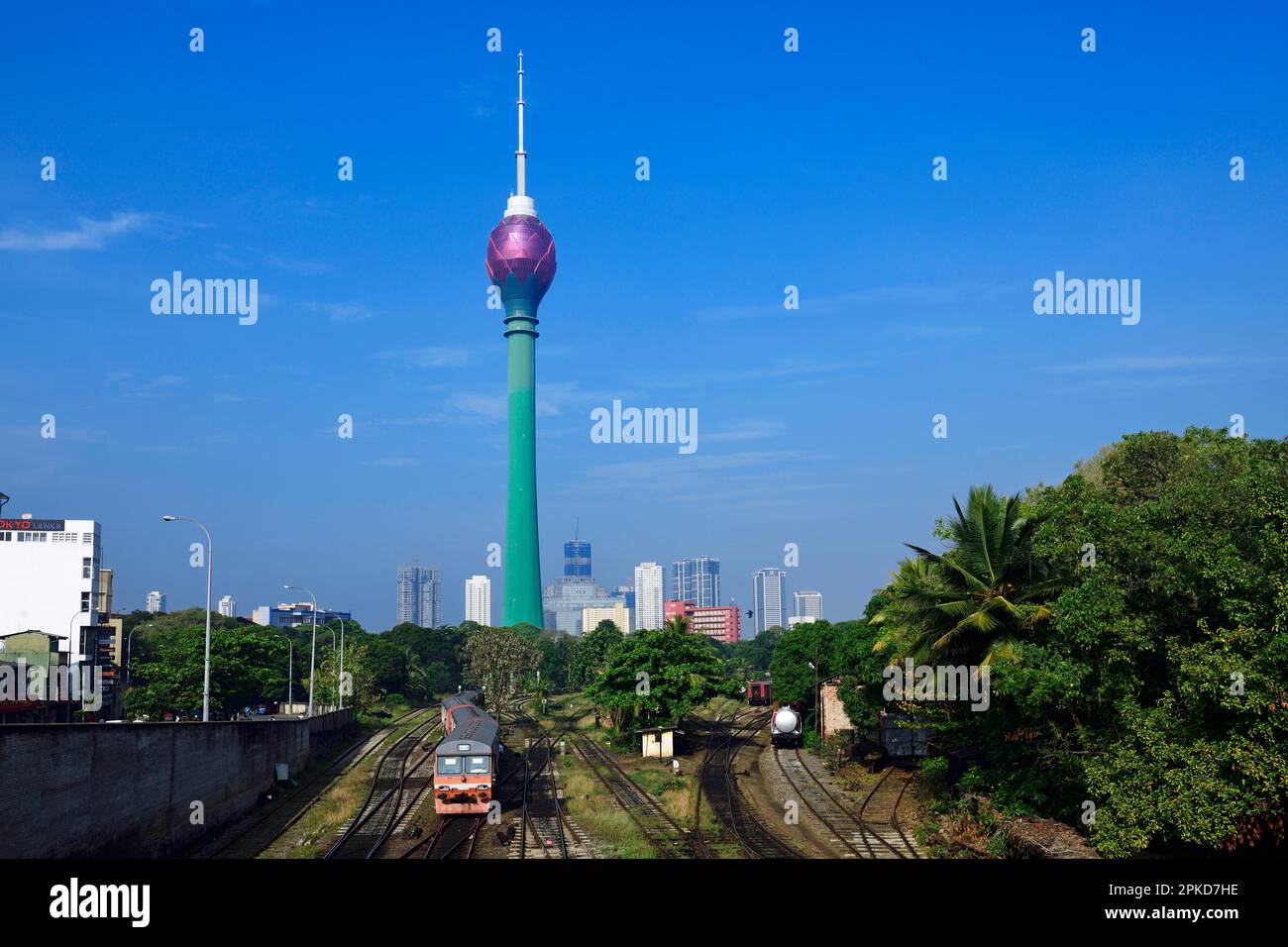 La Torre del Loto, Nelum Kuluna, è il nuovo punto di riferimento della città, Colombo, Sri Lanka Foto Stock