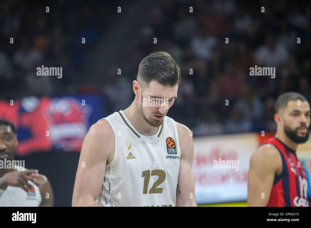 Vitoria-Gasteiz, Euskadi, Spagna. 6th Apr, 2023. Vitoria-Gasteiz, Spagna, 06th aprile, 2023: Il giocatore di LDLC ASVEL Villeurbanne, Nando de Colo durante il 33rd° giorno del campionato regolare della Turkish Airlines Eurolega 2022-23 tra Cazoo Baskonia Vitoria-Gasteiz e LDLC ASVEL Villeurbanne, il 6 aprile 2023, presso la Buesa Arena di Vitoria, Spagna. (Credit Image: © Alberto Brevers/Pacific Press via ZUMA Press Wire) SOLO PER USO EDITORIALE! Non per USO commerciale! Foto Stock