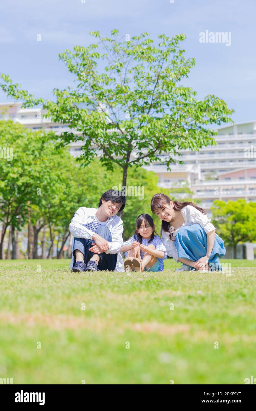 Famiglia in cerca di quatrefoil Foto Stock