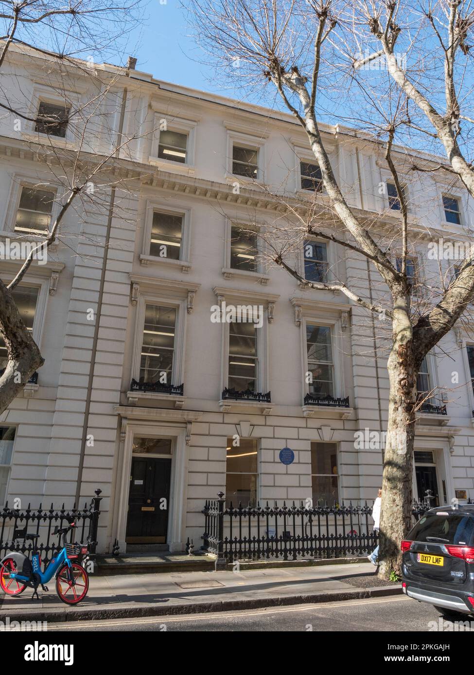 L'ex casa di Sir Hans Sloane al 4 Bloomsbury Place, Bloomsbury, Londra, WC1A, Regno Unito. Foto Stock