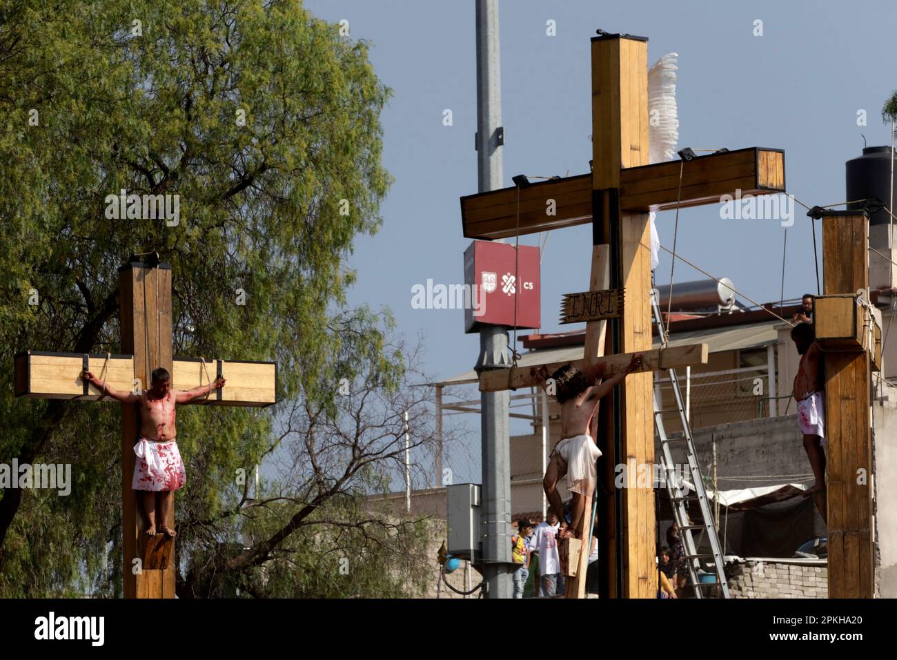 Città del Messico, Messico. 7th Apr, 2023. Cristo nella rappresentazione del 180th della Passione e morte di Cristo nel comune di Iztapalapa a Città del Messico, Messico. Il 7 aprile 2023 a Città del Messico, Messico (Credit Image: © Luis Barron/eyepix via ZUMA Press Wire) SOLO PER USO EDITORIALE! Non per USO commerciale! Credit: ZUMA Press, Inc./Alamy Live News Foto Stock