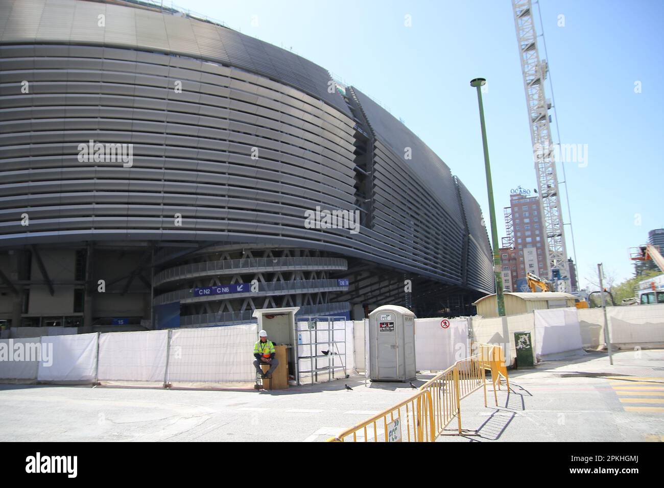 Stadio Santiago Bernabeu in costruzione 8 aprile 2023 credito: Edward F. Peters/Alamy Live News Foto Stock