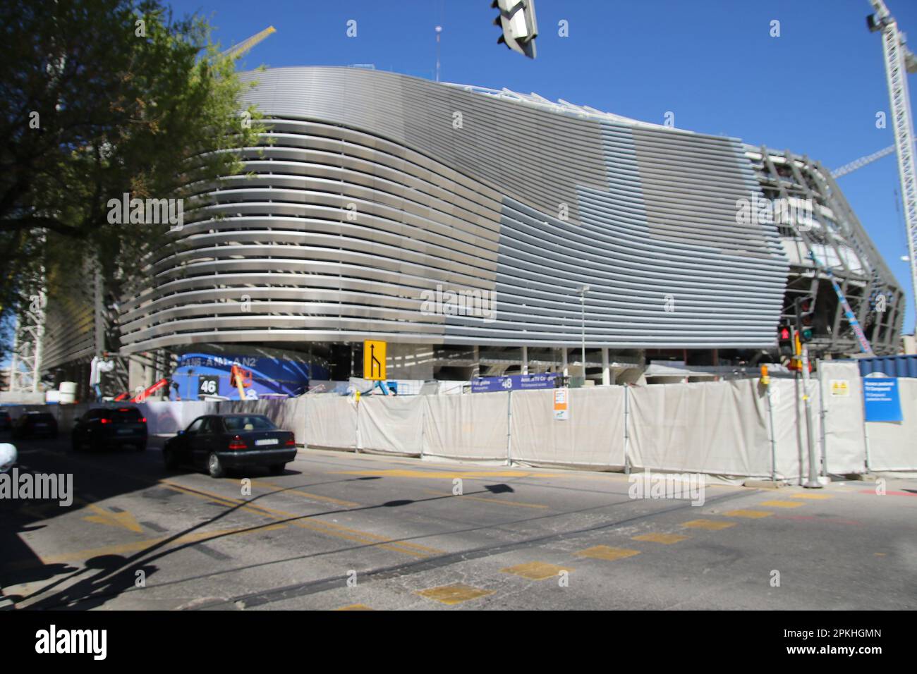 Stadio Santiago Bernabeu in costruzione 8 aprile 2023 credito: Edward F. Peters/Alamy Live News Foto Stock