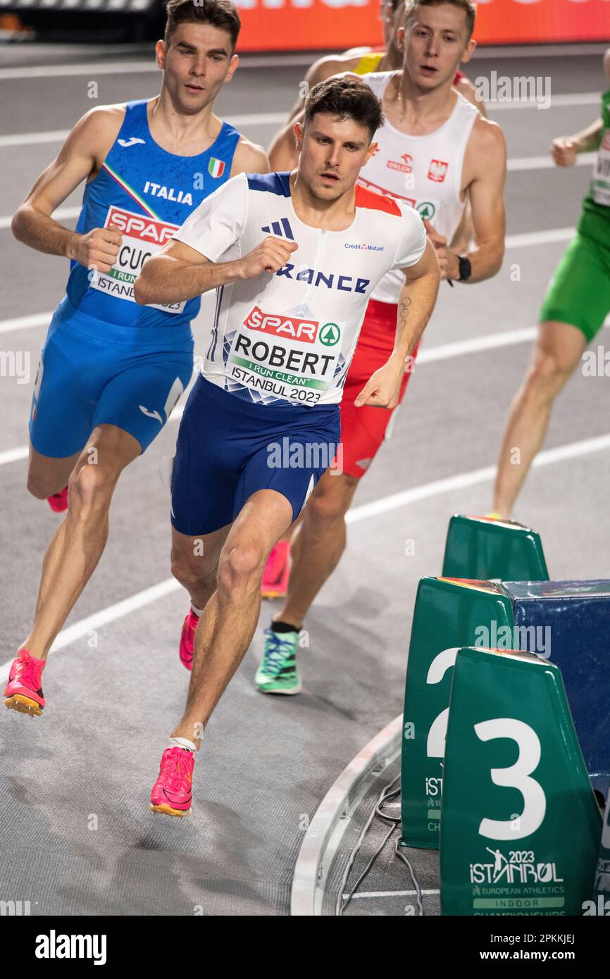 Benjamin Robert di Francia, che gareggia nella semifinale maschile 800m ai Campionati europei di atletica indoor della Ataköy Athletics Arena di Istanbul, Foto Stock