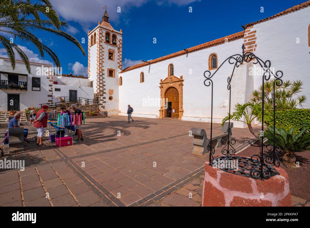 Vista di Iglesia de Santa Maria de Betancuria, Betancuria, Fuerteventura, Isole Canarie, Spagna, Atlantico, Europa Foto Stock