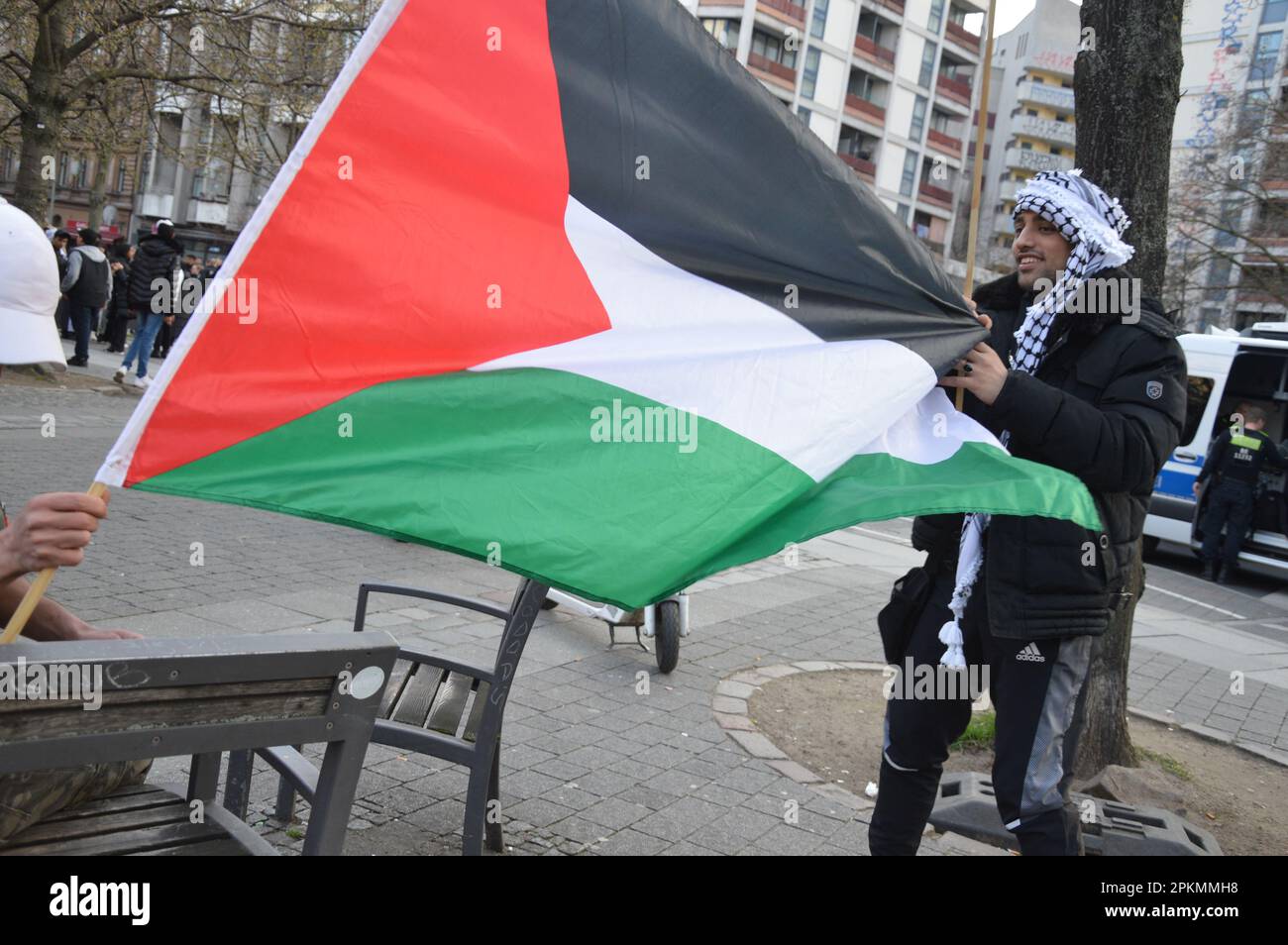 Berlino, Germania - 8 aprile 2023 - Palestine rally a Kottbusser Tor a Kreuzberg. (Foto di Markku Rainer Peltonen) Foto Stock