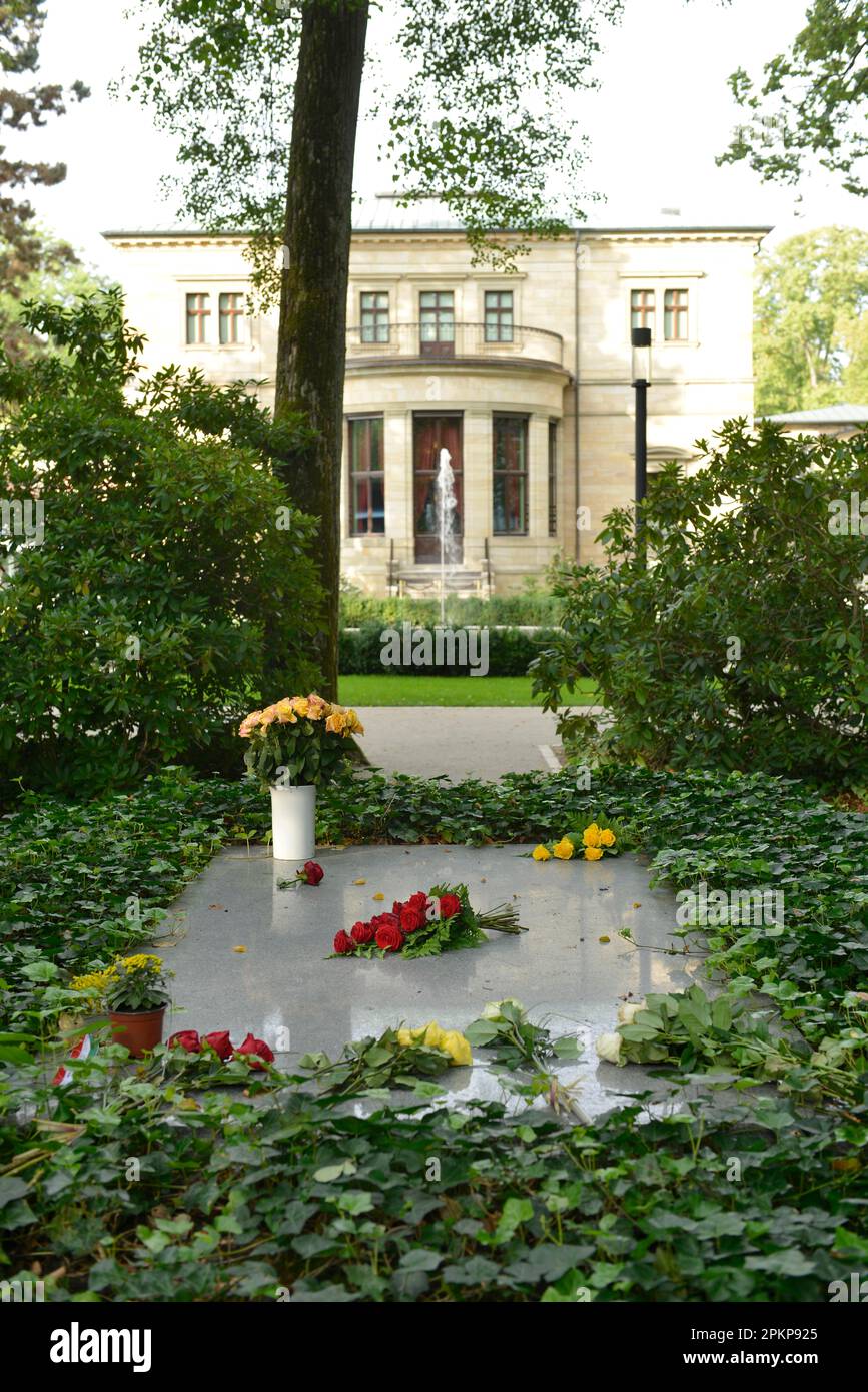 Tomba di Richard Wagner, Villa Wahnfried, Richard-Wagner-Straße, Bayreuth, Baviera, Germania, Europa Foto Stock