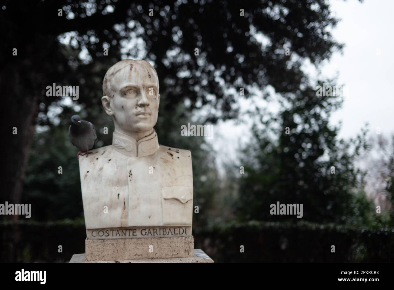 Busto di marmo di Costante Garibaldi al Parco del Colle Gianicolo a Roma Foto Stock