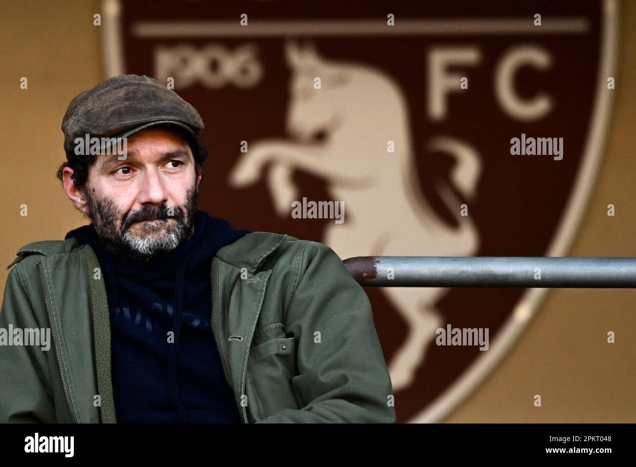 Torino, Italia. 8 aprile 2023. Davide Dileo (noto anche come Boosta) partecipa alla Serie A una partita di calcio tra Torino FC e ROMA. Credit: Nicolò campo/Alamy Live News Foto Stock