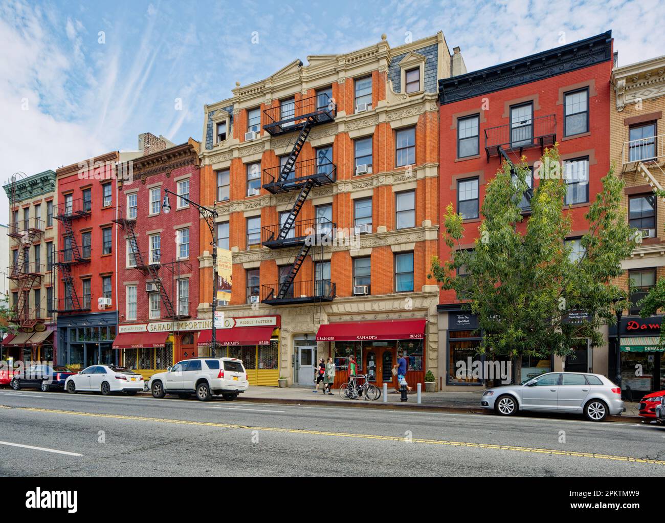 Il 189 Atlantic Avenue è un residence a metà isolato di stile gotico nel quartiere storico di Brooklyn Heights. Foto Stock