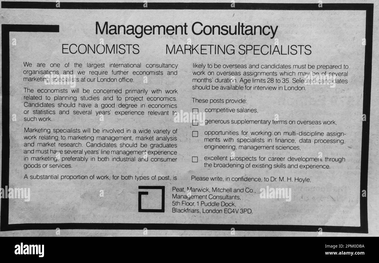 Consulenza di management - economisti , specialisti di marketing reclutamento ad - Peat, Marwick, Mitchell in una rivista britannica 1975 Foto Stock