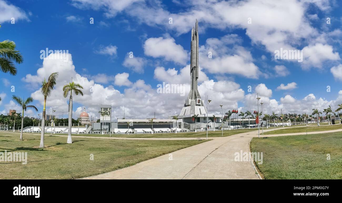 Luanda Angola - 03 24 2023: Vista panoramica esterna al Memoriale in onore del Dottor António Agostinho Neto, primo presidente dell'Angola e liberatore Foto Stock