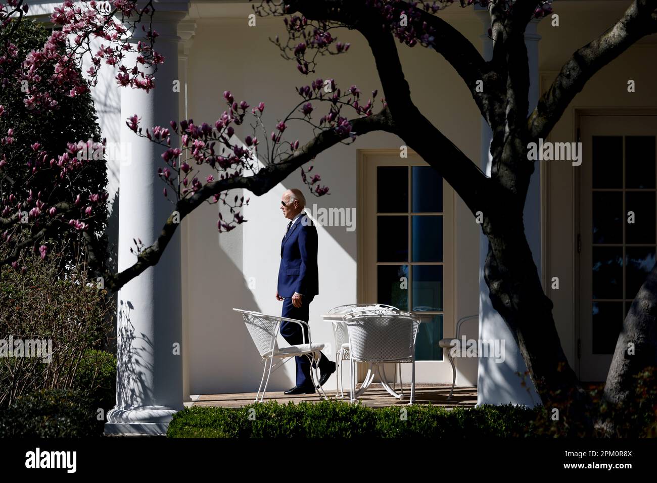 Washington, Stati Uniti. 9th Mar, 2023. La foto scattata il 9 marzo 2023 mostra gli Stati Uniti Il presidente Joe Biden del South Lawn alla Casa Bianca a Washington, DC, Stati Uniti. Biden ha detto il 10 aprile che ha in programma di correre per la rielezione nel 2024. Credit: Ting Shen/Xinhua/Alamy Live News Foto Stock