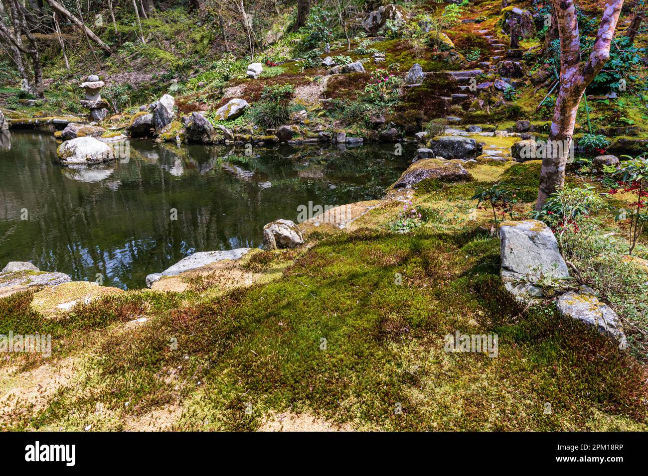 Il Giardino di Sanzen-in fu originariamente fondato come un eremo dal sacerdote Saicho e fu un tempo chiamato Kaiji Monzeki o Nishimoto Monzeki prima di guadagnare la sua f Foto Stock