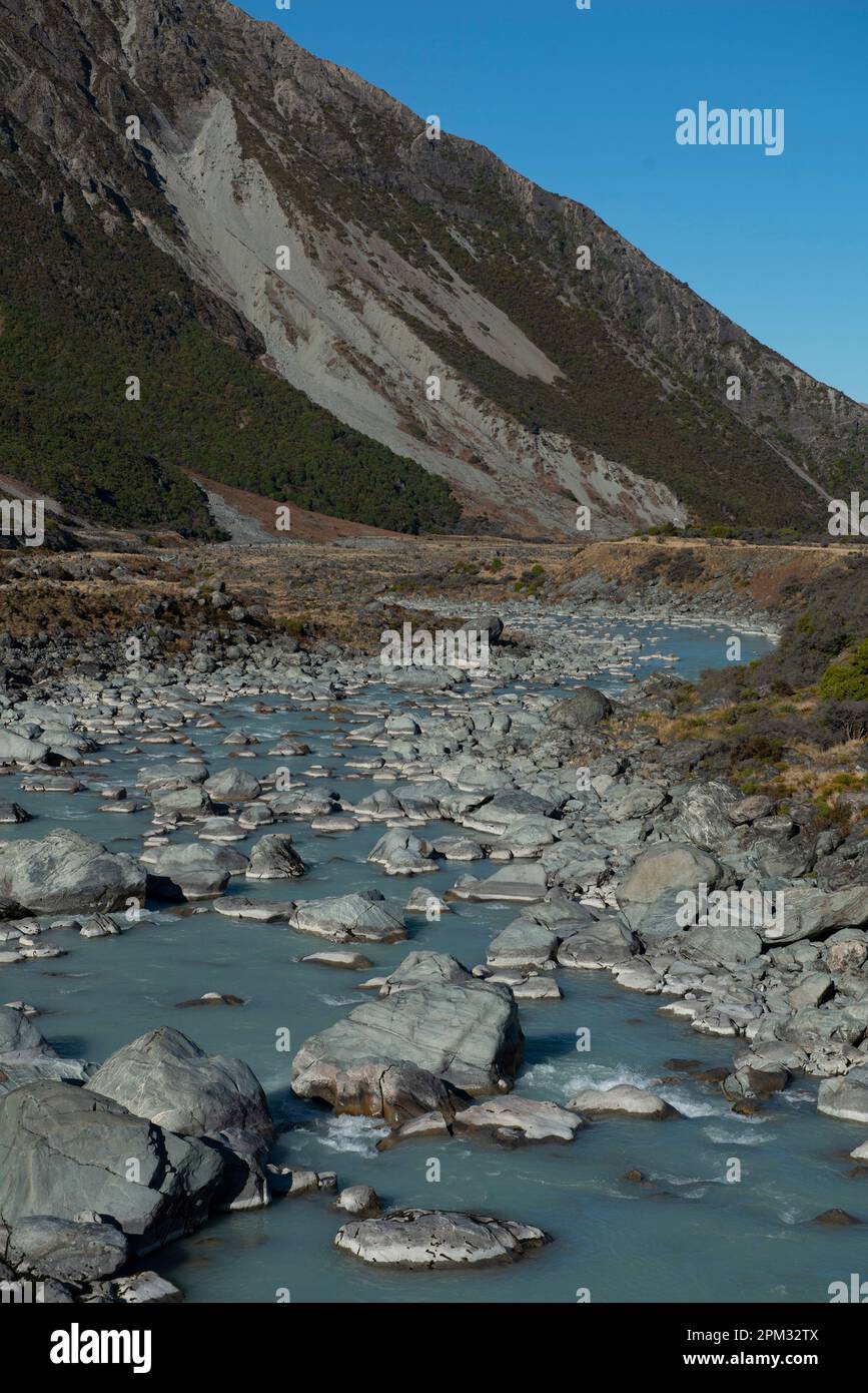 Hooker River, Hooker Valley Walk, Aoraki/Mount Cook National Park, Southern Alps, Canterbury, South Island, Nuova Zelanda Foto Stock