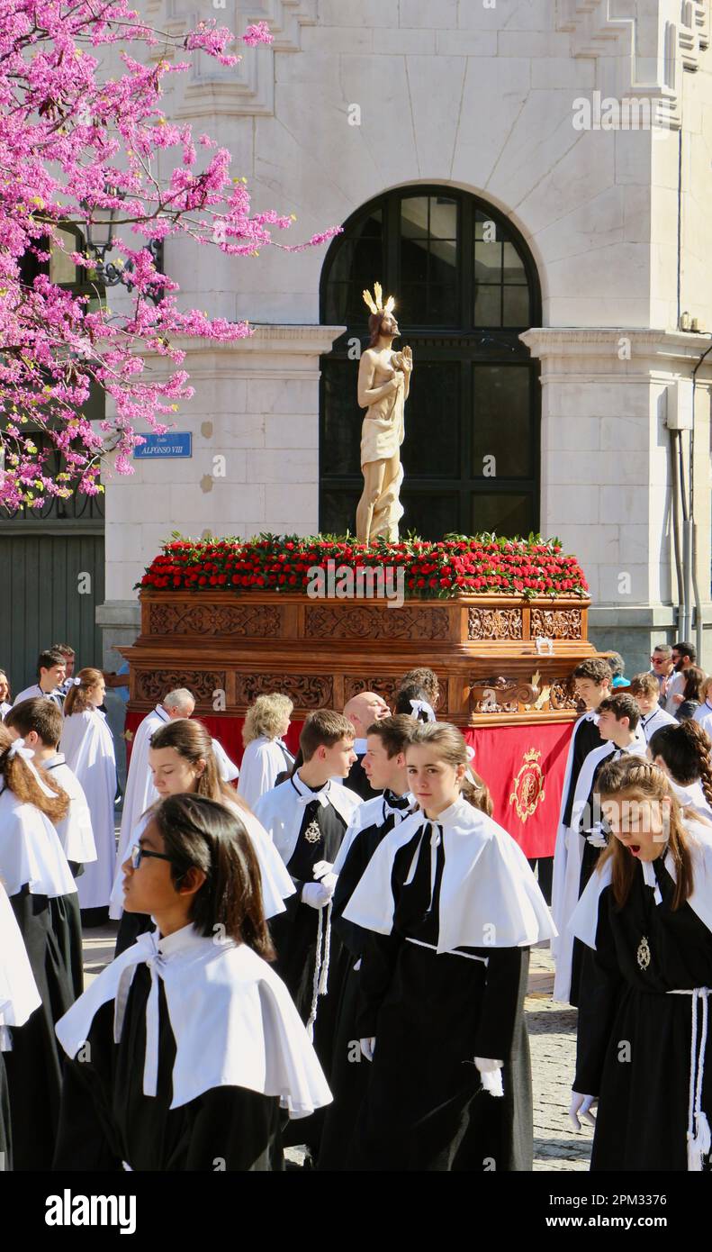 Scultura galleggiante di Gesù Cristo risurrezione Cristo nella processione della domenica di Pasqua Santander Cantabria Spagna Foto Stock