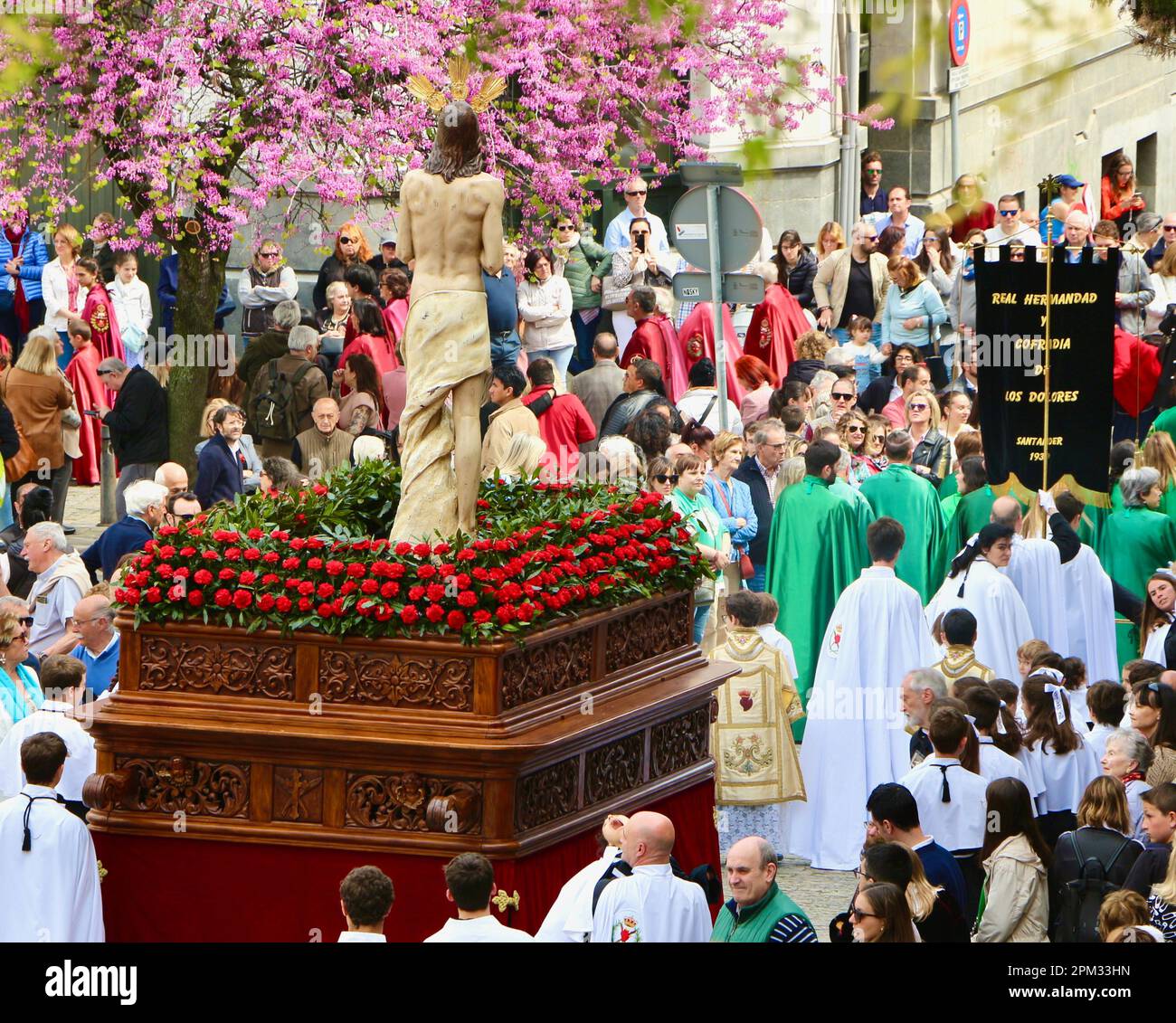 Processione della domenica di Pasqua con scultura e galleggiante di Gesù Cristo Cristo Cristo Cristo risucitado Santander Cantabria Spagna 9 aprile 2023 Foto Stock