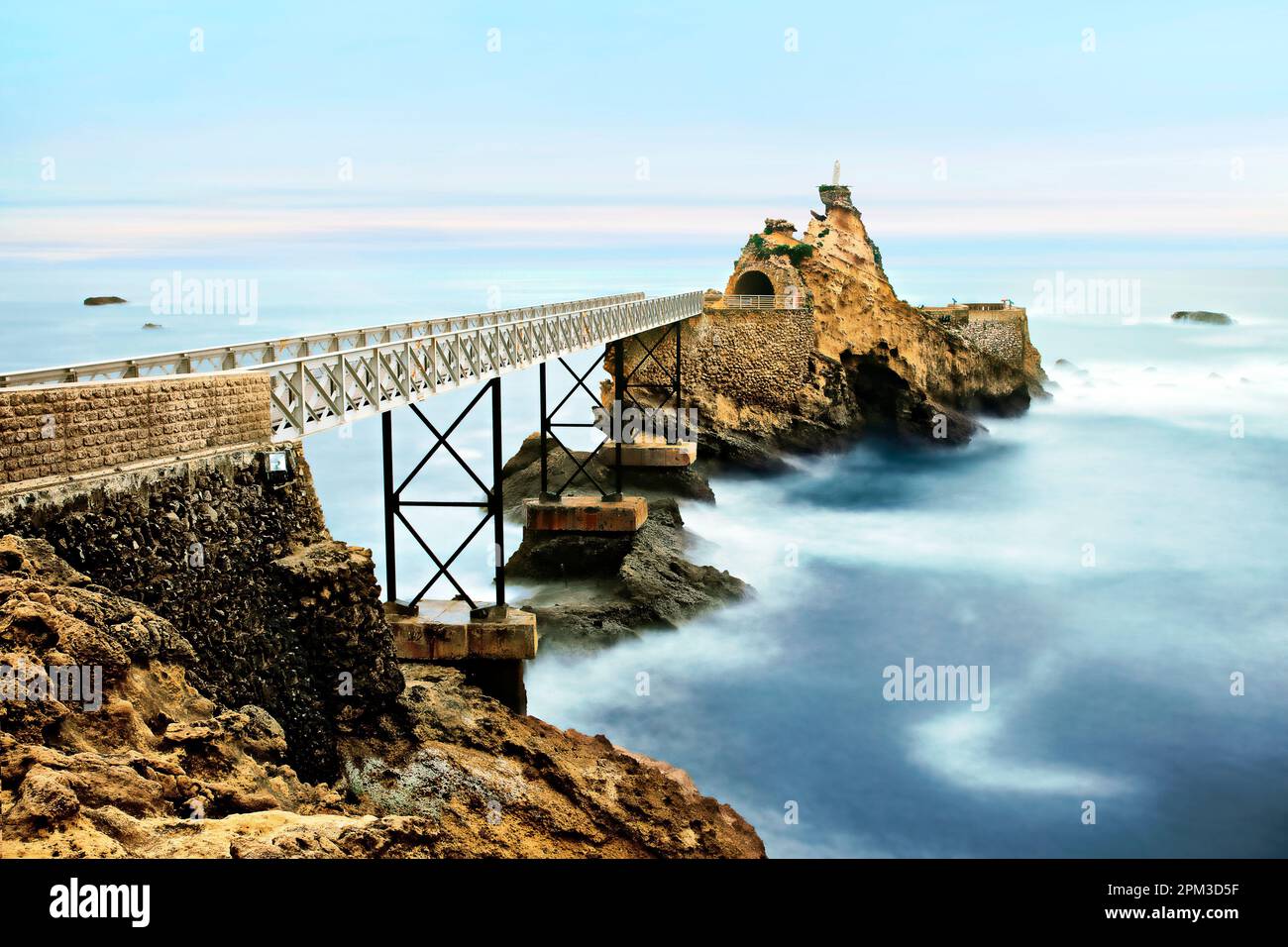 Virgin Rock, Biarritz, Aquitania, Paesi Baschi, Francia Foto Stock